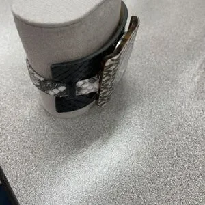 Michael Kors Collection | Accessories | Michael Kors  display picture 2